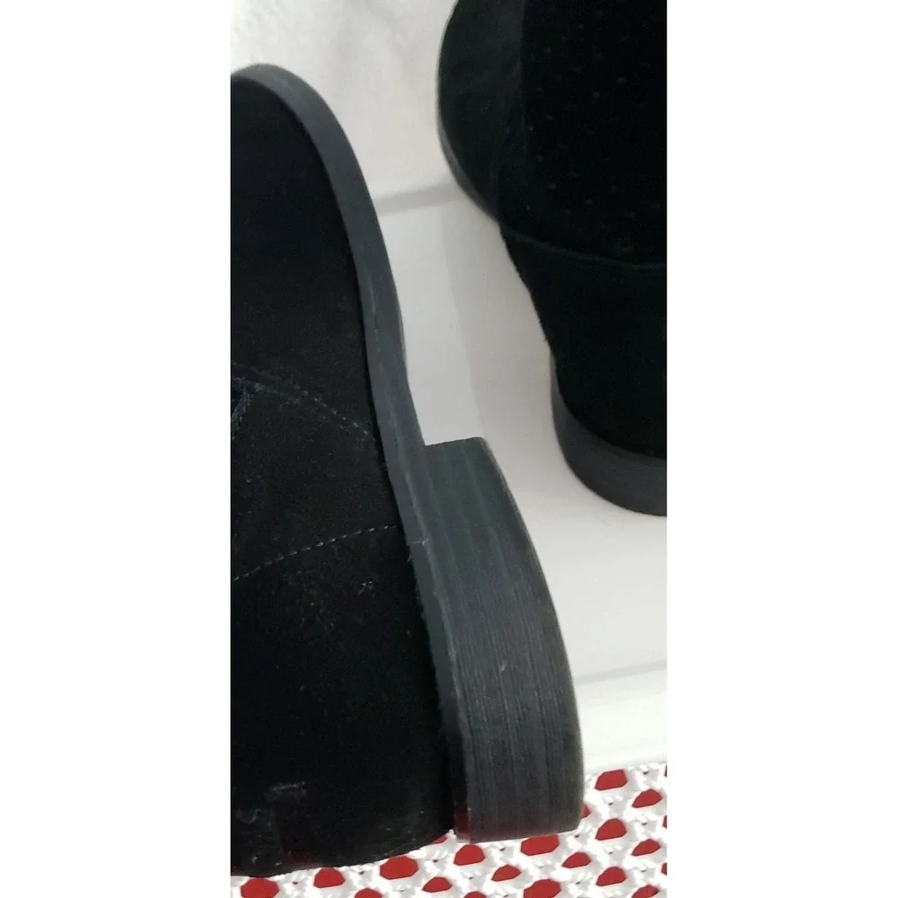 Toms‎ Womans Boots Size 7